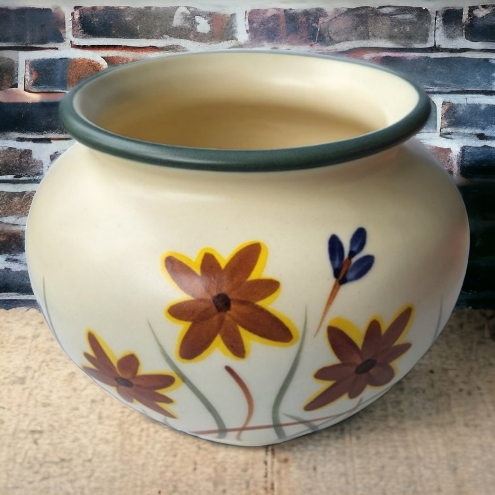 Vintage  Floral Décor Bowl - Picture 2 of 6